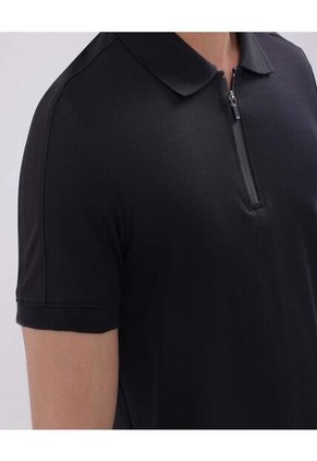 Polo Para Hombre Cuello Tejido Sin Bolsillo Color Negro Marca Ostu #60110701