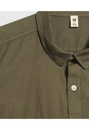 Camisa Para Hombre Manga Larga Con Bolsillo Color Verde Marca Ostu #60010740