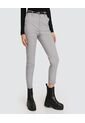 Pantalon Para Mujer Chino Color Gris  Marca Ostu #40070345 de Ostu