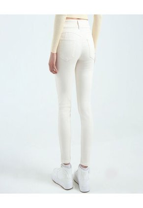 Jean Para Mujer Push Up Color Blanco Marca Ostu #40160390