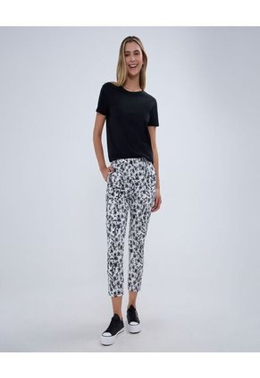 Pantalon Para Mujer Capri Color Negro Marca Ostu #40070687