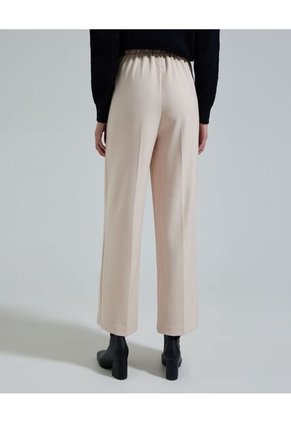 Pantalon Para Mujer Color Beige Marca Ostu #40070489