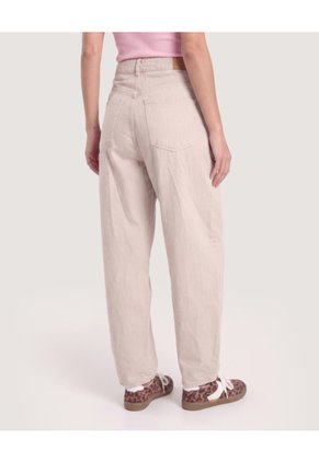 Jean Barrel Para Mujer Beige Ostu