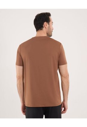 Camiseta Para Hombre Manga Corta Cuello Redondo Color Camel Marca Ostu #60091717