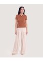 Polo Texturizada Essential  Para Mujer Terracota Ostu de Ostu