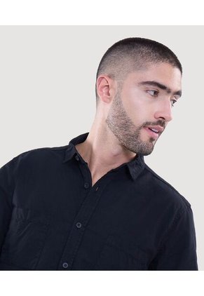 Camisa Para Hombre Manga Larga Con Bolsillo Color Negro Marca Ostu #60010671