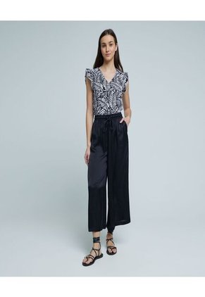 Blusa Para Mujer Manga Sisa Color Negro Marca Ostu #40120989