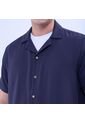 Camisa Para Hombre Manga Corta Sin Bolsillo Color Azul  Marca Ostu #60010776 de Ostu