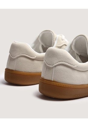 Tenis Para Mujer Casual Color Beige Marca Ostu #40720190