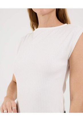 Camiseta Para Mujer Manga Sisa Cuello Redondo Color Crema Marca Ostu #40092531