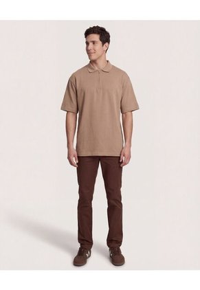 Polo  Para Hombre Cuello Tejido Sin Bolsillo Color Camel Marca Ostu #60110882