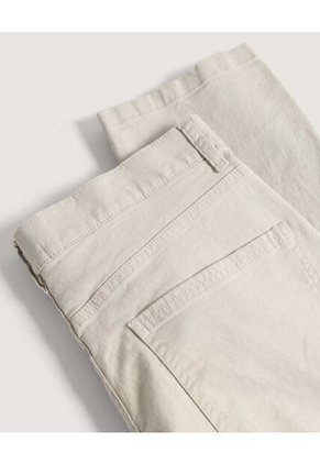 Pantalón Para Hombre 5 Bolsillos Color Beige Marca Ostu #60070536