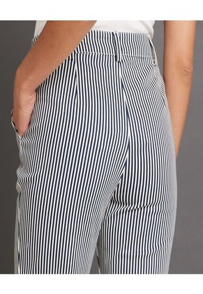 Pantalon Para Mujer Capri Color Azul Oscuro Marca Ostu #40070404