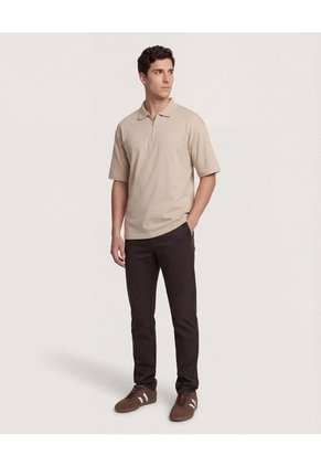 Polo  Para Hombre Cuello Tejido Sin Bolsillo Color Beige Marca Ostu #60110880