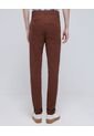 Pantalon Para Hombre Chino Color Café  Marca Ostu #60070365 de Ostu