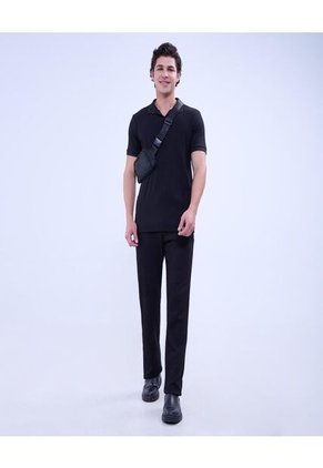 Polo Para Hombre Cuello Tejido Sin Bolsillo Color Negro Marca Ostu #60110724