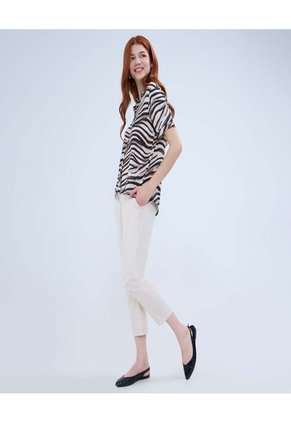 Camisa Para Mujer Manga Corta Color Beige Marca Ostu #40010265