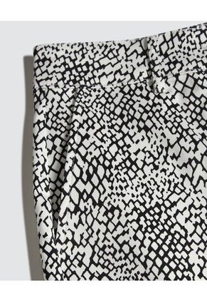 Pantalon Para Mujer Capri Color Negro Marca Ostu #40070561