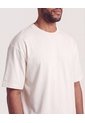 Camiseta Relaxed Estampado Posterior  Para Hombre Marfil Ostu de Ostu