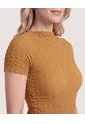 Camiseta Con Textura  Para Mujer Mostaza Ostu de Ostu