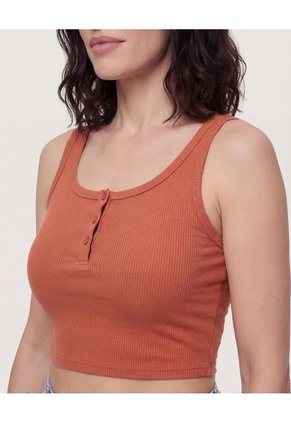 Camiseta Cropped En Rib Con Botones  Para Mujer Terracota Ostu