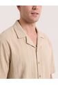 Camisa Resort De Manga Corta  Para Hombre Arena Ostu de Ostu