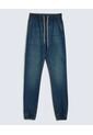 Jean Para Hombre Jogger Color Azul Medio Marca Ostu #60160420 de Ostu