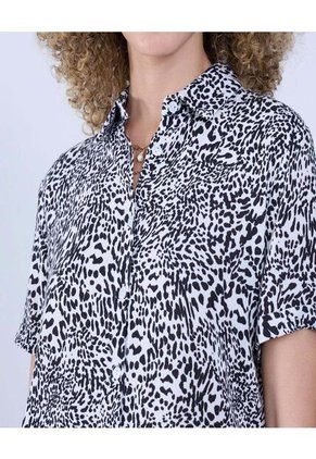 Camisa Para Mujer Manga Corta Color Negro Marca Ostu #40010266