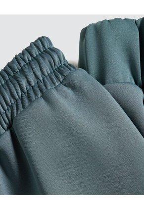 Pantalon Para Mujer Jogger Color Verde  Marca Ostu #40070622