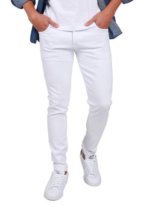 Jeans Tipo Skinny Licrados Para Hombre OutFit Blanco