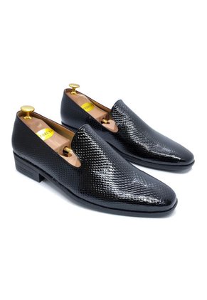 Zapato Hombre Tipo Loafer Negro Outfit Aligator