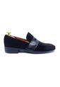 Zapato Loafer Negro Outfit París de Outfit Colombia