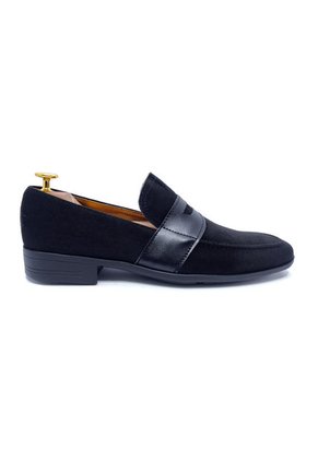 Zapato Loafer Negro Outfit París