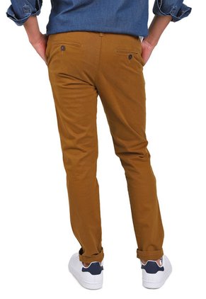Pantalón En Dril Para Hombre OutFit Mostaza