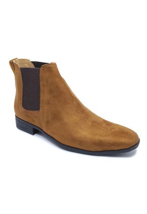 Bota Hombre Café Claro Outfit Chelsea Gamuza