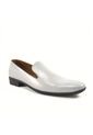 Zapato Loafer Charol Blanco Outfit de Outfit Colombia