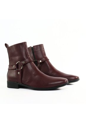 Bota Heavy Vinotinto Brillante Outfit