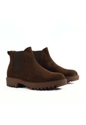 Botin Chelsea Cafe Gamuza Tracker Outfit