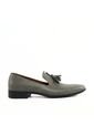 Zapato Hombre Loafer Gris Outfit de Outfit Colombia