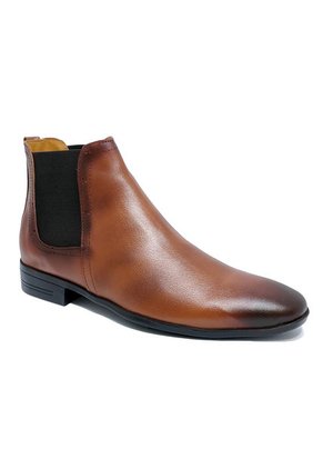 Bota Hombre Miel Outfit Chelsea
