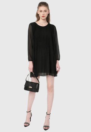 Vestido Negro Paris District