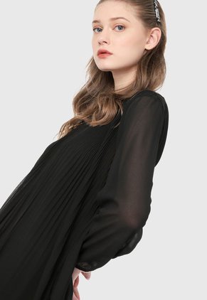 Vestido Negro Paris District