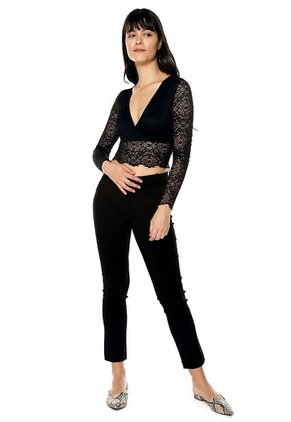 Blusa Negro Paris District