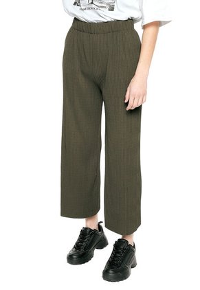 Pantalón Verde oliva Paris District