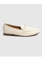 Mocasín Plano Con Aplique Metálico   Para Mujer Crema Patprimo de Patprimo