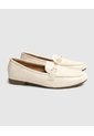 Mocasín Plano Con Aplique Metálico   Para Mujer Crema Patprimo de Patprimo