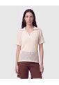 Polo Texturizada Con Cuello En V   Para Mujer Crema Patprimo de Patprimo