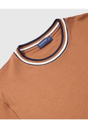 Camiseta Regular Fit Con Rib Para Hombre Café Patprimo