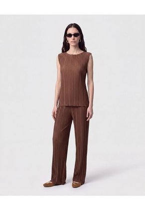 Blusa Textura Plisada Para Mujer Café Patprimo