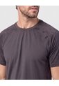 Camiseta Deportiva Con Detalle En Mangas   Para Hombre Gris Patprimo de Patprimo